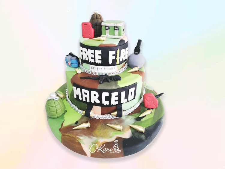 Torta de Video Juegos - Tortas D'kari - Pasión por el arte en azúcar ?
